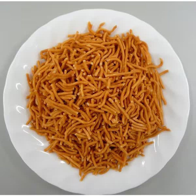 Oyatsu Company 宝贝星辣鸡肉味 65g