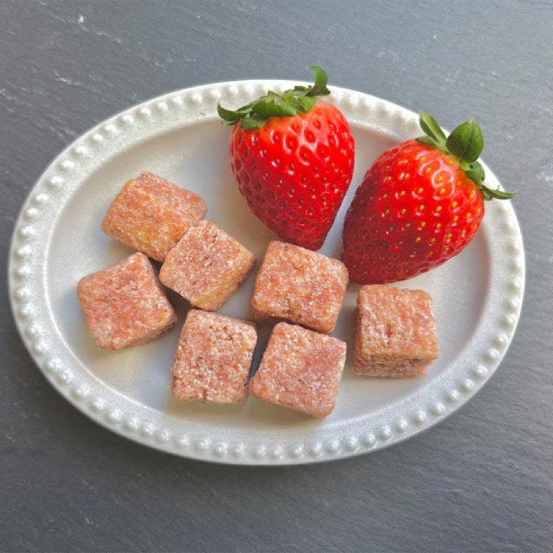 CHAYA Vegan Strawberry Chocolate Rusk 25g